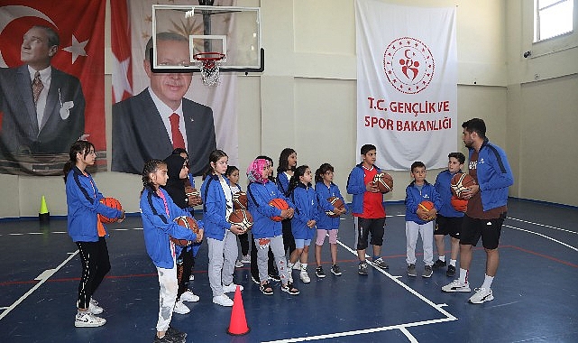 Başkan Altay: “28 İlçemizdeki Yaz Spor Okullarına Katılan Öğrencilerimize Başarılar Diliyorum"