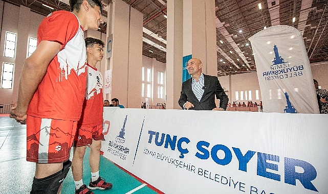 İzmir’in yeni spor uygulaması Sporİzmir kullanıma sunuldu