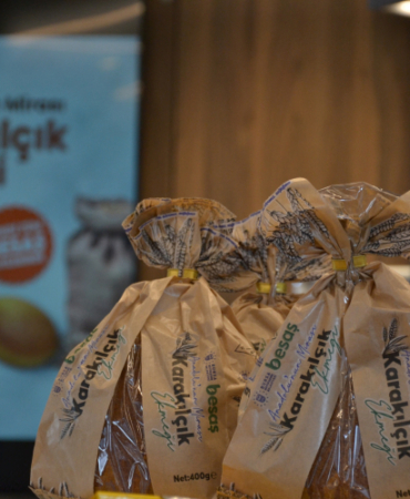 34703-mty2zje1nt-1-1727093219-330-x750