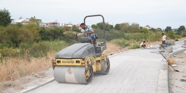 burhaniyede-yollar-yenileniyor