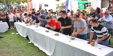 bursa-da-en-cok-yiyenlerin-kazandigi-festival-1726323046-876_large.webp