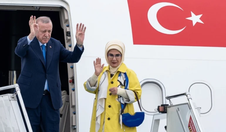 cumhurbaskani-erdogan-yurda-dondu-1727337162-330_large.webp