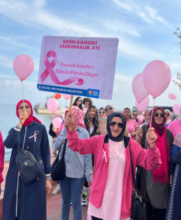 buyuksehirden-meme-kanseri-farkindalik-yuruyusu-6-large-1729245475-328-x750