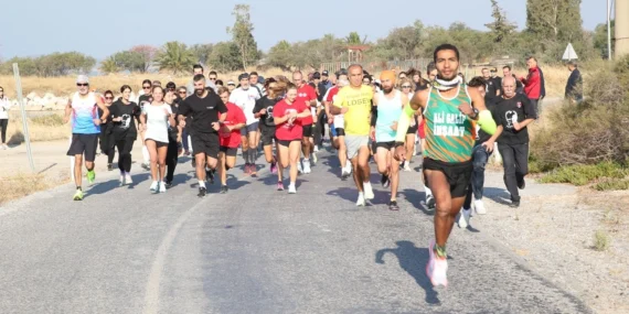 Çiğli’de ‘Cumhuriyet Koşusu’ coşkusu yaşandı