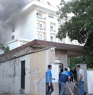 kemerde-otel-yangini