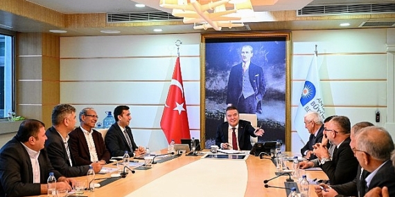 Başkan Böcek muhtar temsilcileriyle bir araya geldi