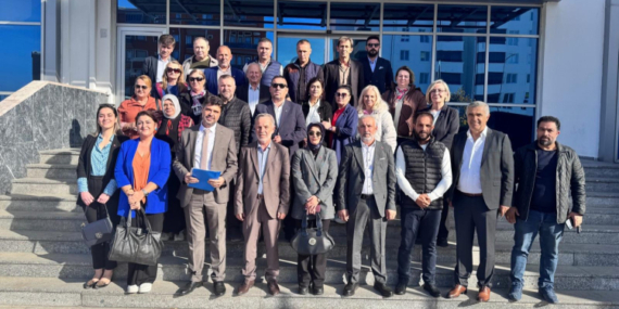 Edirne Keşan’da AK Partililer mazbatasını aldı
