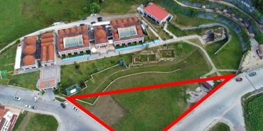 golcuk-belediyesinden-yazlikta-otel-yapimi-sartiyla-yer-satisi