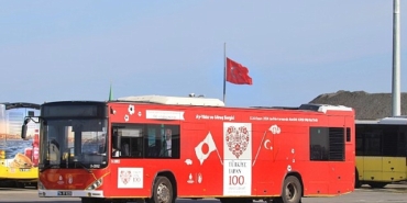 iettden-turkiye-japonya-100-yili-icin-ozel-otobus