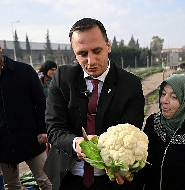 kent-bostani-kadinlarin-elinde-yeserdi