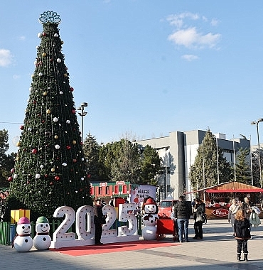 niluferde-yeni-yil-festivalinde-eglence-ve-alisveris-bir-arada