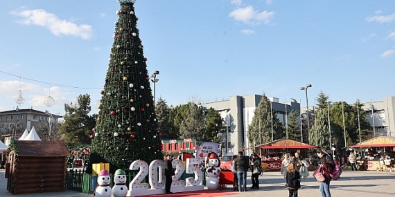 Nilüfer’de Yeni Yıl Festivali’nde eğlence ve alışveriş