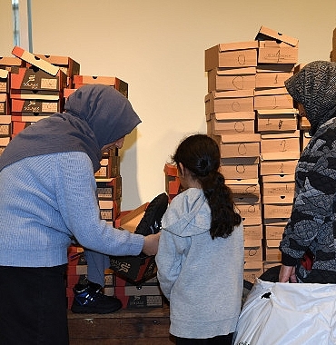 sevgi-magazasi-yurekleri-isitiyor