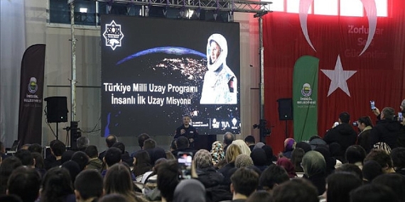 Astronot Alper Gezeravcı İnegöl’de Öğrencilerle Buluştu