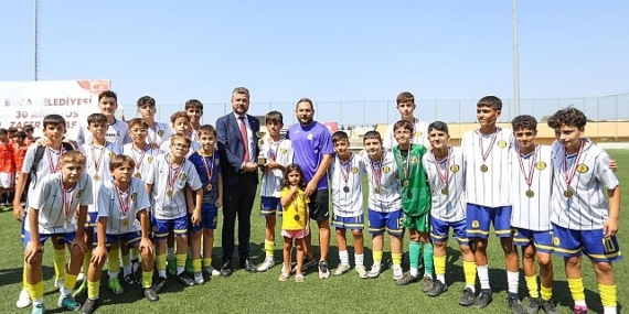 Buca Belediye Spor U-14 Takımı Türkiye şampiyonasında
