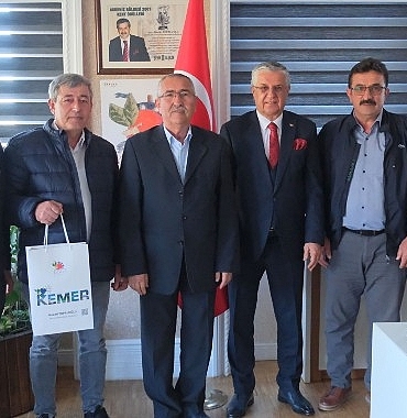 dp-kumluca-ilce-baskanindan-baskan-topalogluna-ziyaret