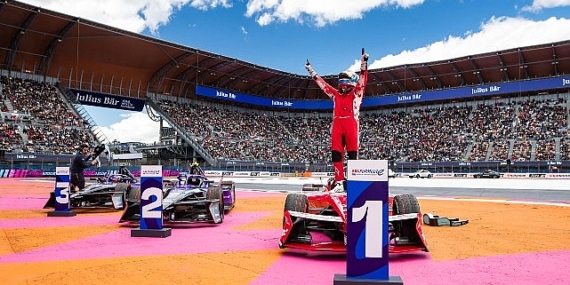 Nissan Formula E Takımı muhteşem bir zafer elde etti