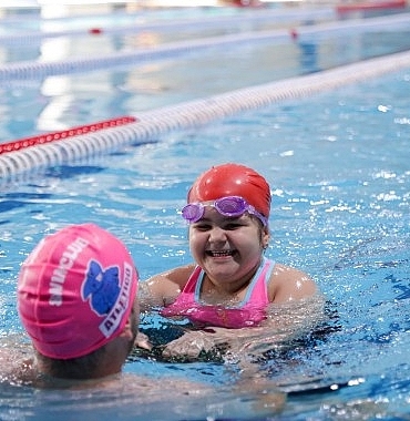 bucanin-yildizi-sporium-yuzme-kurslari-ile-kapilarini-acti