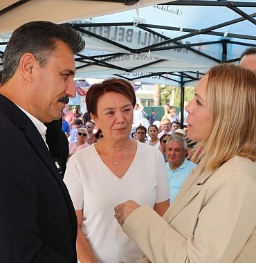 dikilide-ferdi-zeyrek-parki-acildi
