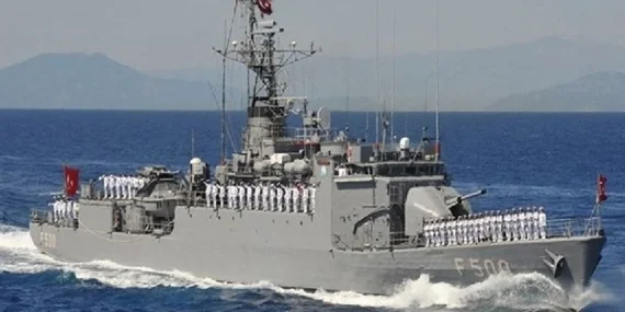 Türk savaş gemileri KKTC’de ziyarete açılıyor