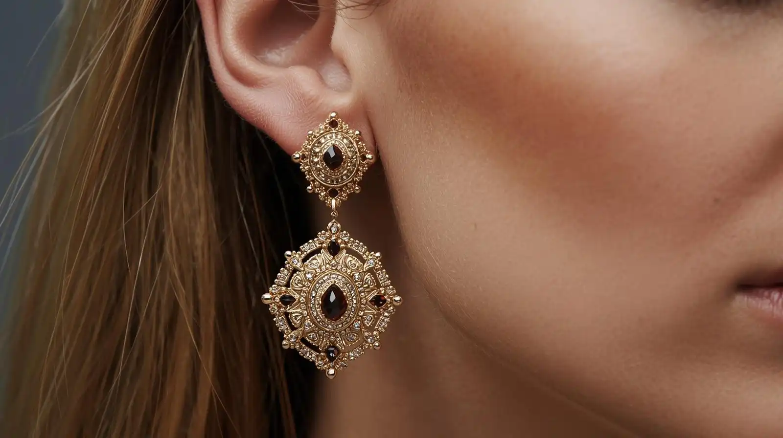 Rüyada Altın Küpe Takmak Ne Anlatıyor?