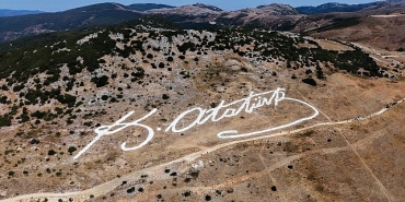 dunyanin-en-buyuk-ataturk-imzasi-yenilendi