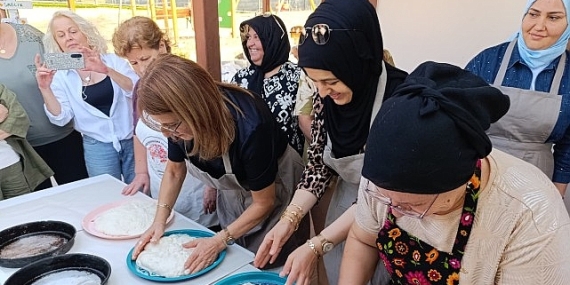 İrfaniye’de ekmekler kadın dayanışmasıyla pişti