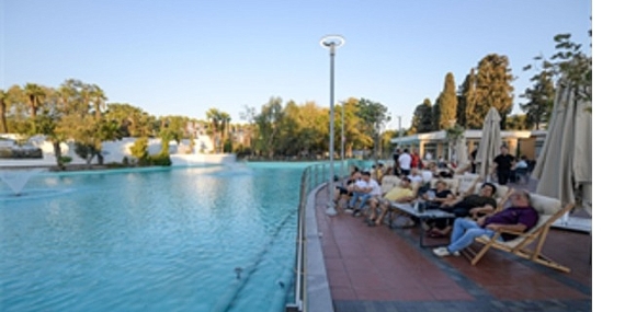 İzmirliler yenilenen Göl Gazinosu’na akın etti