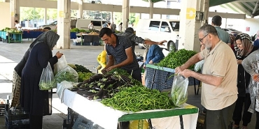 konyalilar-yerli-urun-pazari-ile-taze-urunlere-ulasiyor