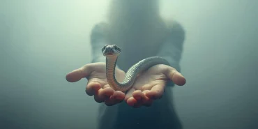 Rüyada yılanın sizinle dost olması