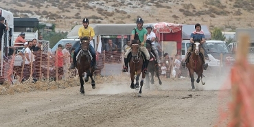 turkiyenin-en-basarili-atlari-menemende-yarisacak