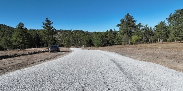 yillarin-hayali-gercek-oldu-gordes-sindirgi-yolu-asfaltlandi
