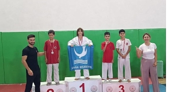 zafer-bayrami-sampiyonasinda-aliaganin-karate-zaferi