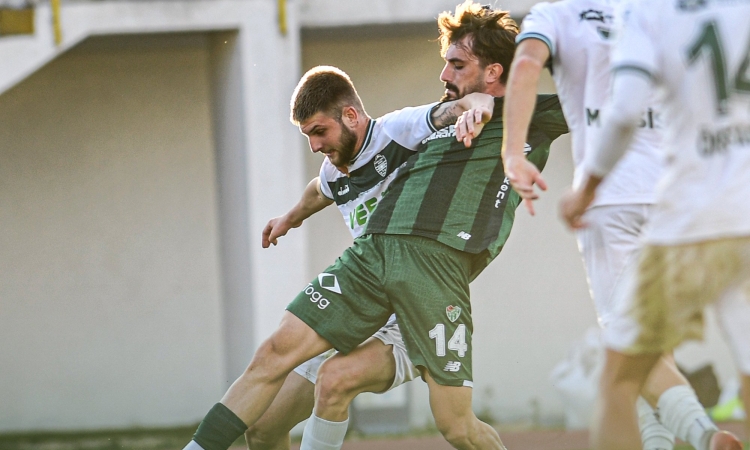 g2gvfvtxsaaichv-1759683421-277-x750