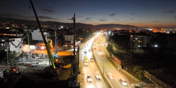 basiskele-kavsak-projesinde-isiklar-hic-sonmuyor-3-1762679413-293-x750